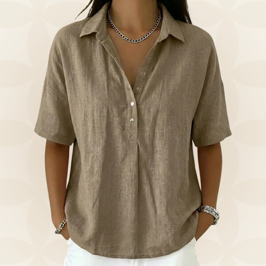 Sonja – Blouse with a collar and button detail