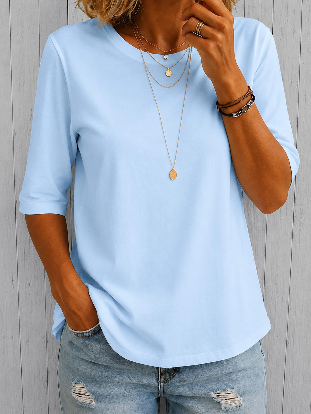 ALESSA | ESSENTIAL COMFORT T-SHIRT