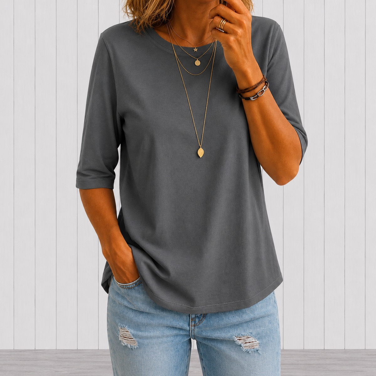 ALESSA | ESSENTIAL COMFORT T-SHIRT