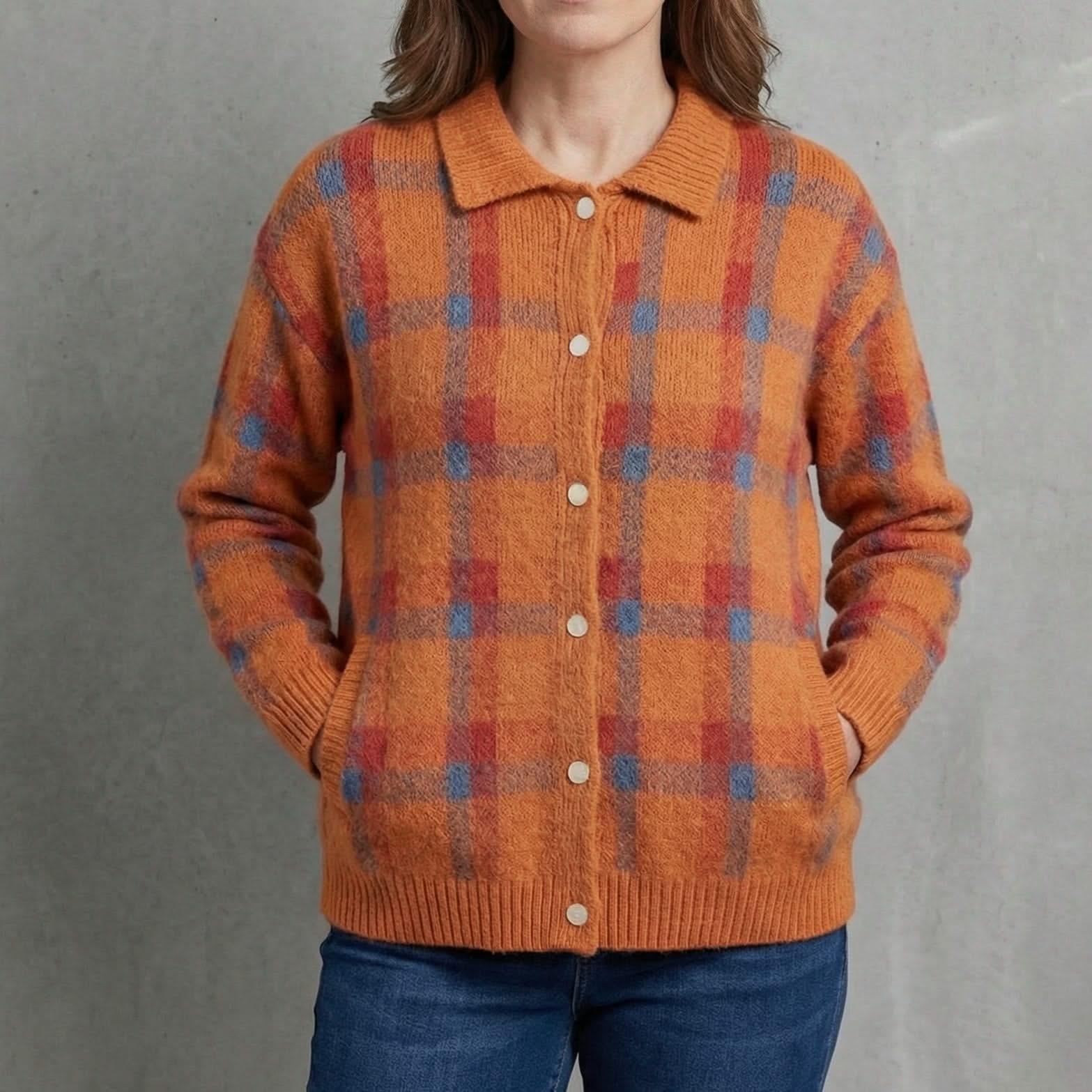 VIVIENNE™️ - RETRO CHECK SWEATER